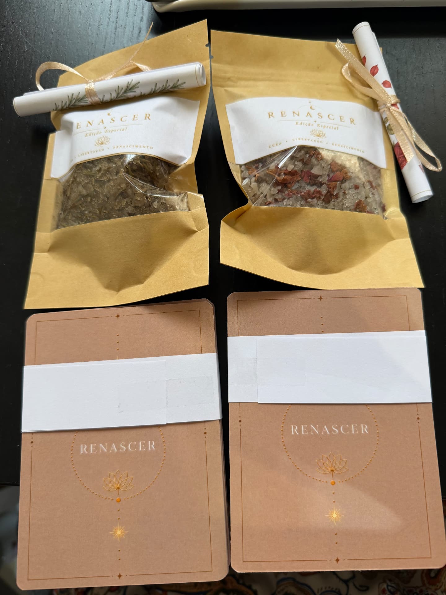 Kit completo do Oráculo Renascer, com sais e cartas